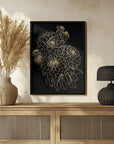 Plakat - Pacey dahlias bouquet in gold and black