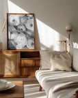 Plakat - Scattered ranunculus grayscale I