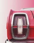 Plakat - US classic car fair lane 1968 taillight abstract